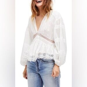 FREE PEOPLE NOSTALGIC FEELS WHITE LACE PUFF SLEEVE TOP POPULAR BRAND FREE PEOPLE